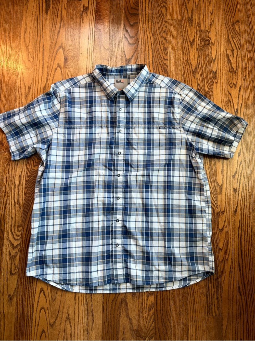 5.11 Tactical Plaid Short Sleeve Button Down Shirt XL Blue Gray Performance